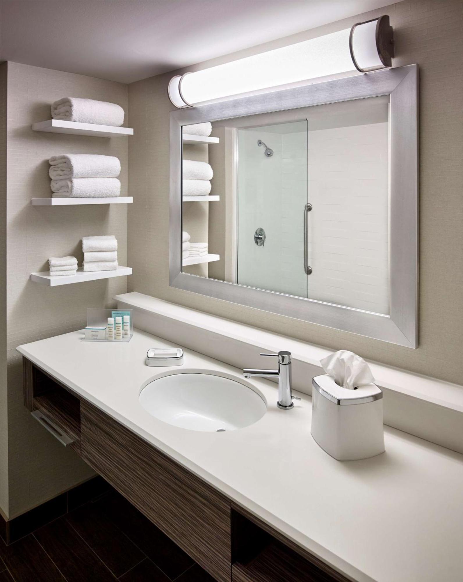 Hampton By Hilton Sarnia/point Edward Hotel 3*