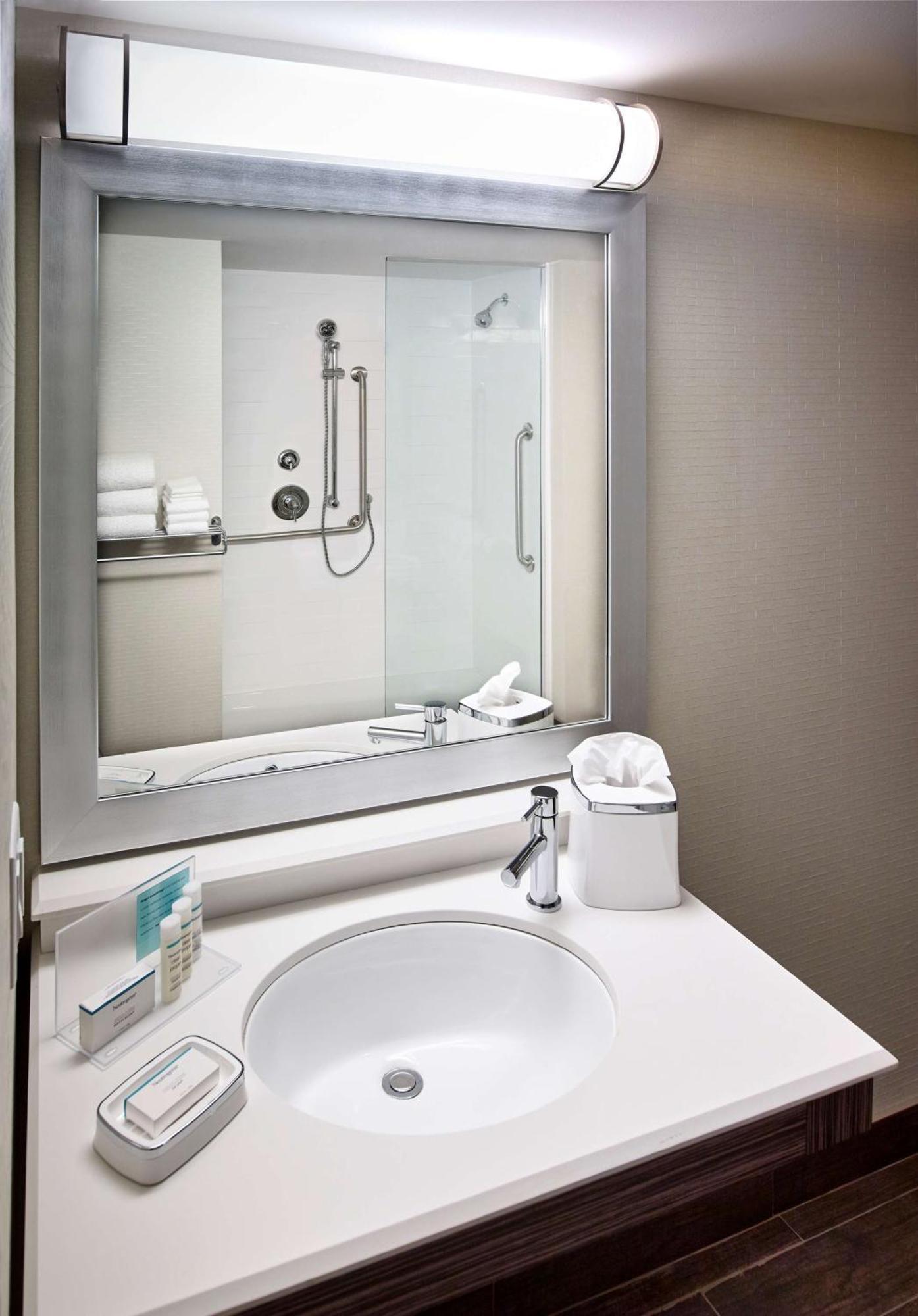 Hotel Hampton By Hilton Sarnia/point Edward